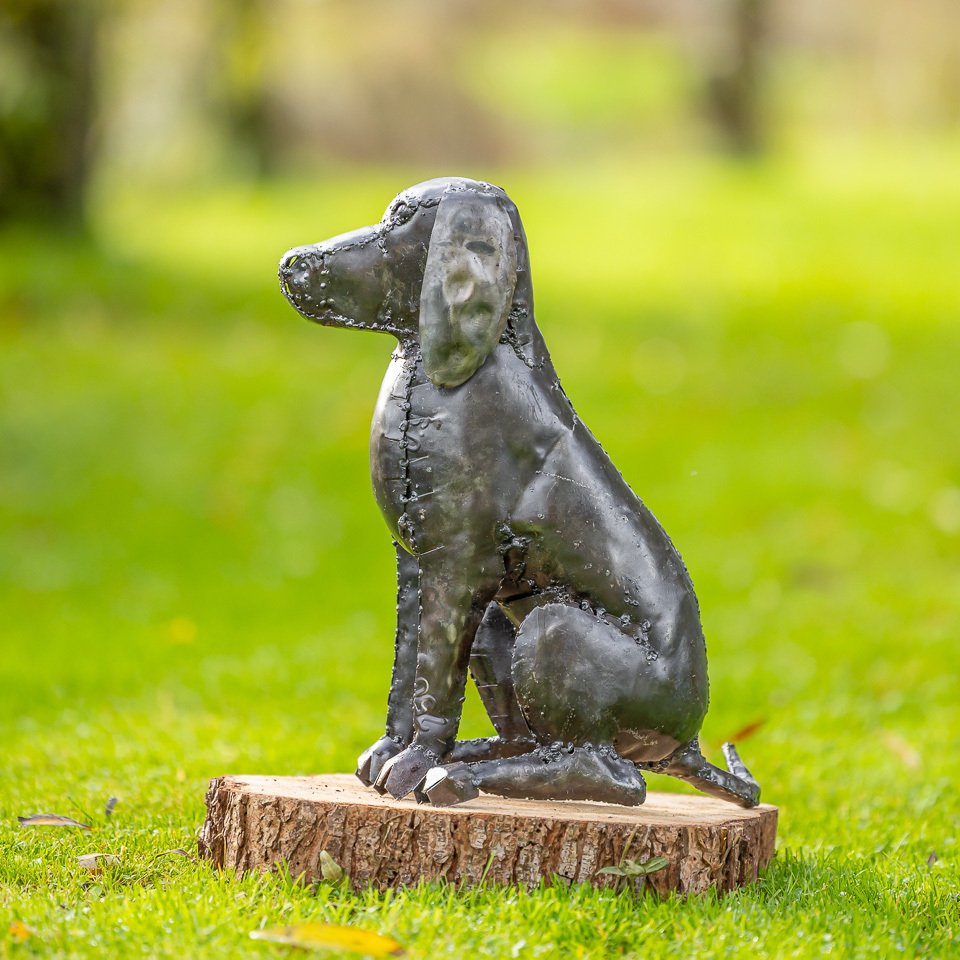 Figure - Beeld van een teckel in zittende houding - metaal #2.1