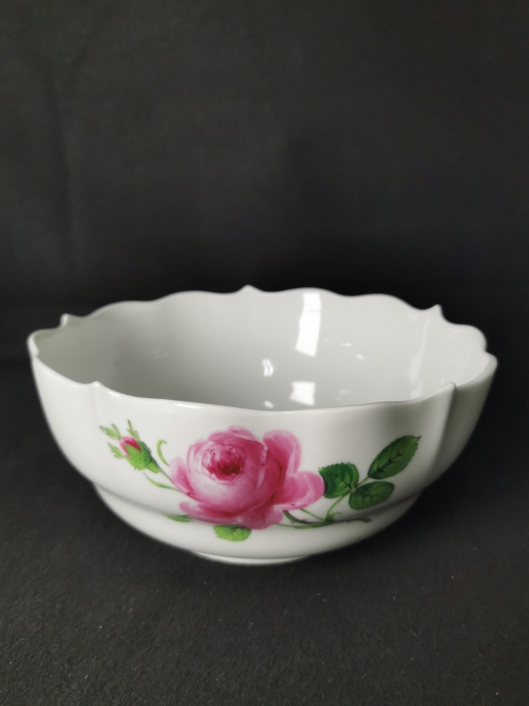 Meissen - Rosa rossa - Ciotola insalatiera - D. 22,5cm - XX secolo - Schüssel - Porzellan #1.0