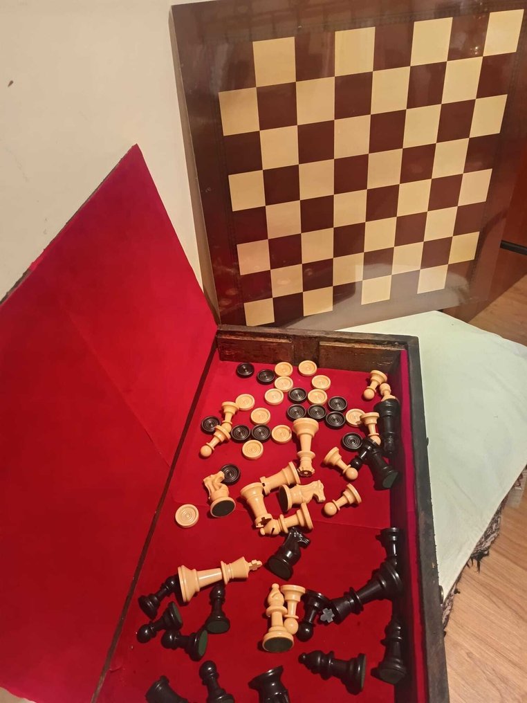 Set di scacchi - Legno #1.0