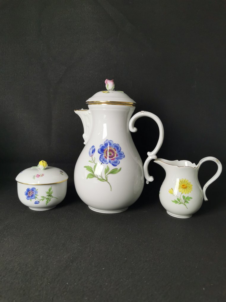 Meissen Blume - Set da 3 di servizio da caffè - XX secolo - Coffee service (3) - Porcelain #1.0
