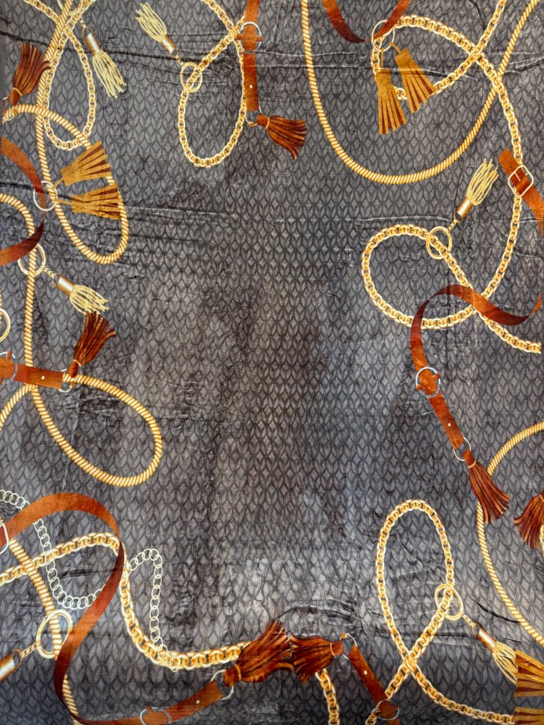 Αποκλειστικό καρό με χρυστό μενταγιόν και αλυσίδα, ιππικό στυλ. - Ριχτάρι  - 2.03 m - 1.58 m #1.0