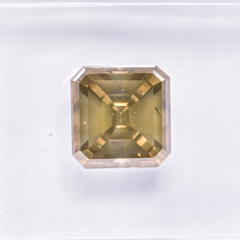 没有保留价 - 1 pcs 钻石 (天然色彩的) - 1.52 ct - 祖母绿 - Fancy deep 稍帶綠色的, 稍帶灰色的 黄色 - SI2 微内含二级 - 国际宝石研究院(IGI) - VG #1.0