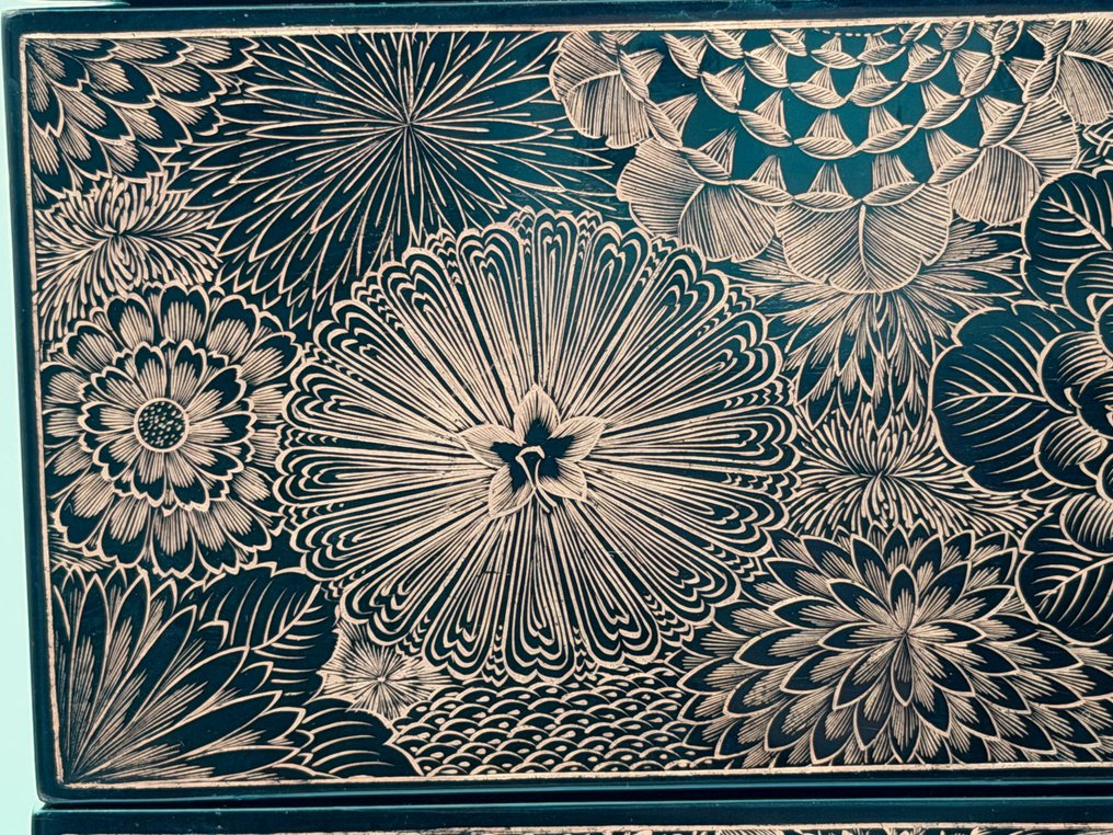 盒 - 全部手工雕刻的金漆木制 maki-e - 1881年古董寿司箱 #3.2