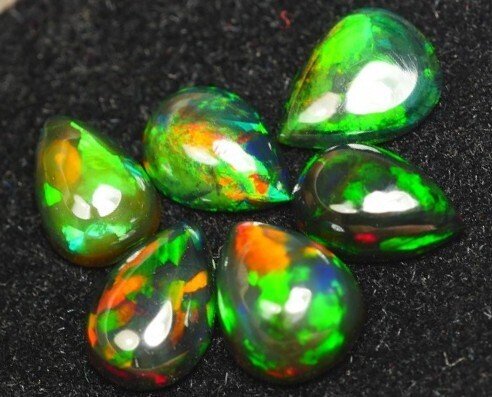 3,05 ct - Toppfärger - 6 Naturligt Svarta Opals - Se video!- 0.61 g #1.0