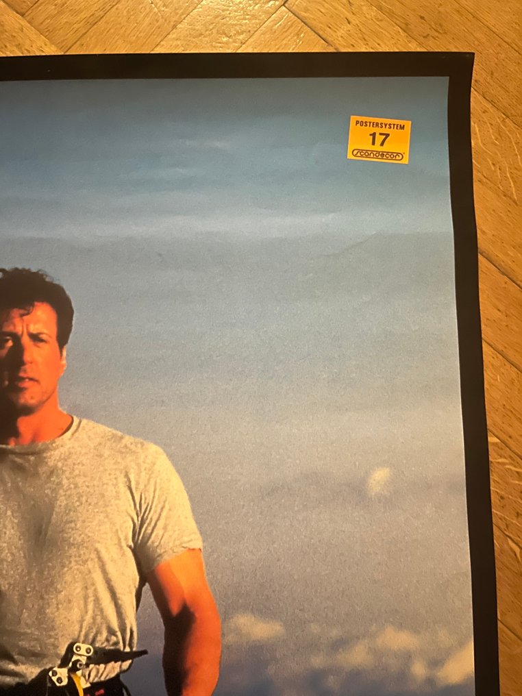 Unknown - Cliffhanger - CLIFFHANGER #1.0