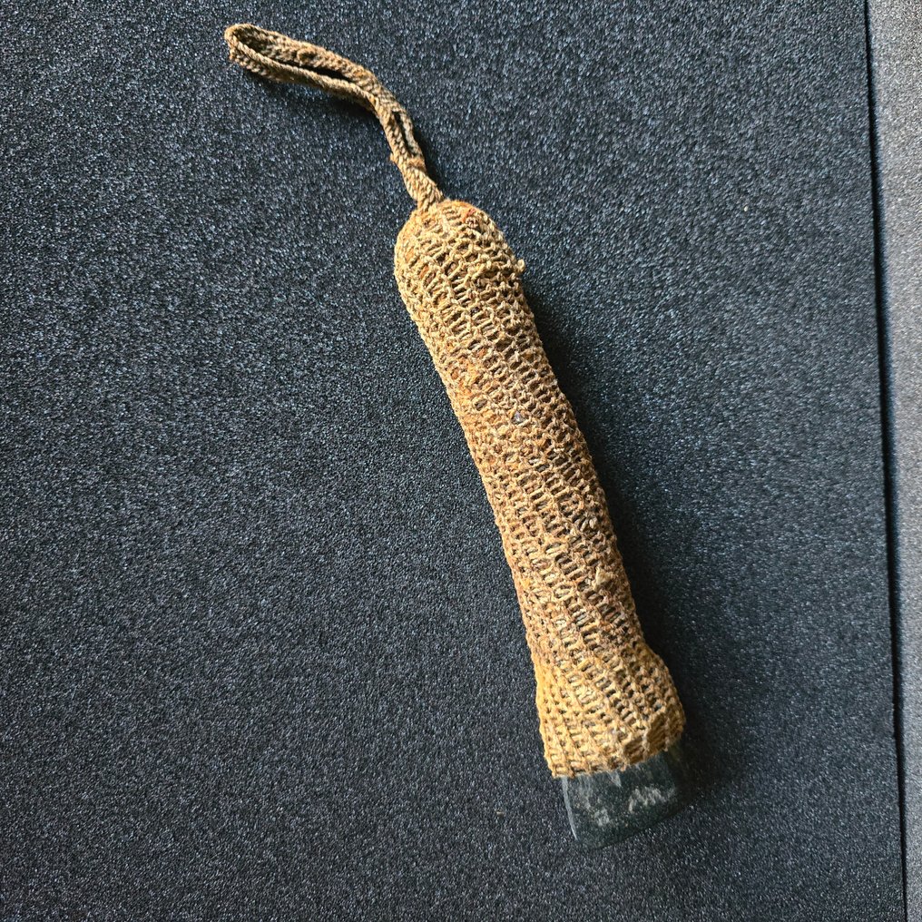 Vingerbijl - Baliem-laakso - Dani - West-Papua  (Ei pohjahintaa) #1.0