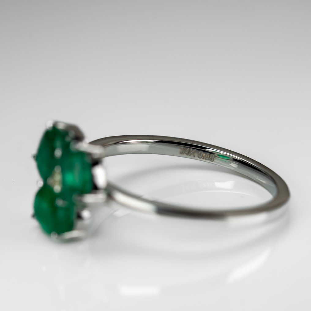 Sormus - 14 kt. Valkokulta Smaragdi - Timantti #4.3