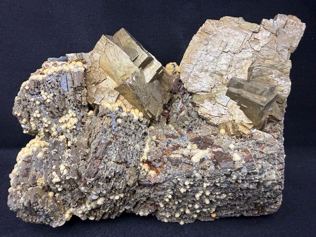 Pyrite and Siderite on Pyrrhotite matrix Specimen - Height: 15 cm - Width: 10 cm- 1397 g #1.0