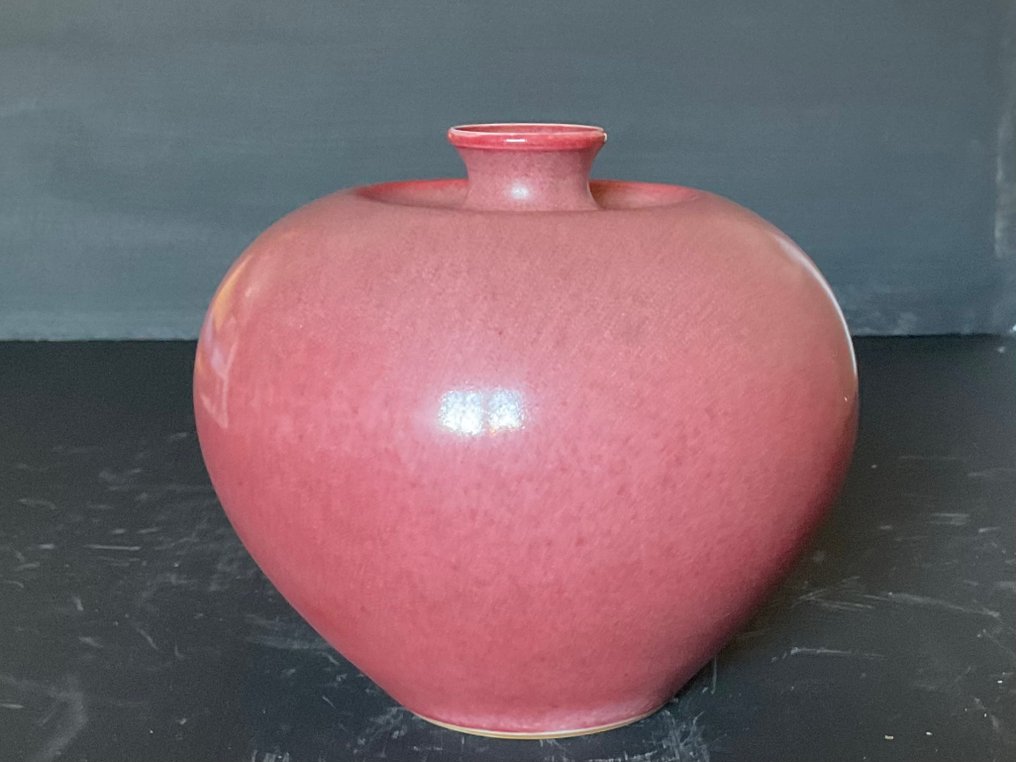 Vase - Porcelain - China - Oxblood glaze  (No Reserve Price) #1.0