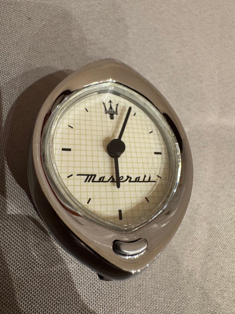 Clock - Maserati - Maserati MC12 - 2004 #3.2