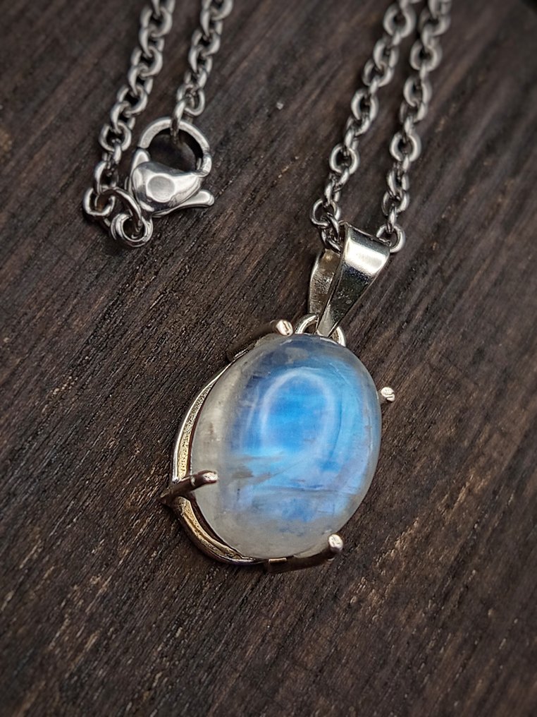 925银珠宝，配白色拉布拉多石，品质上乘。 - 高度: 25 mm - 宽度: 17 mm- 8 g - (1) #4.3