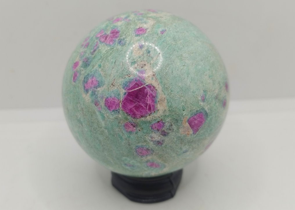 Top Quality - Ruby in Zoisite - Sphere- 279 g #3.2