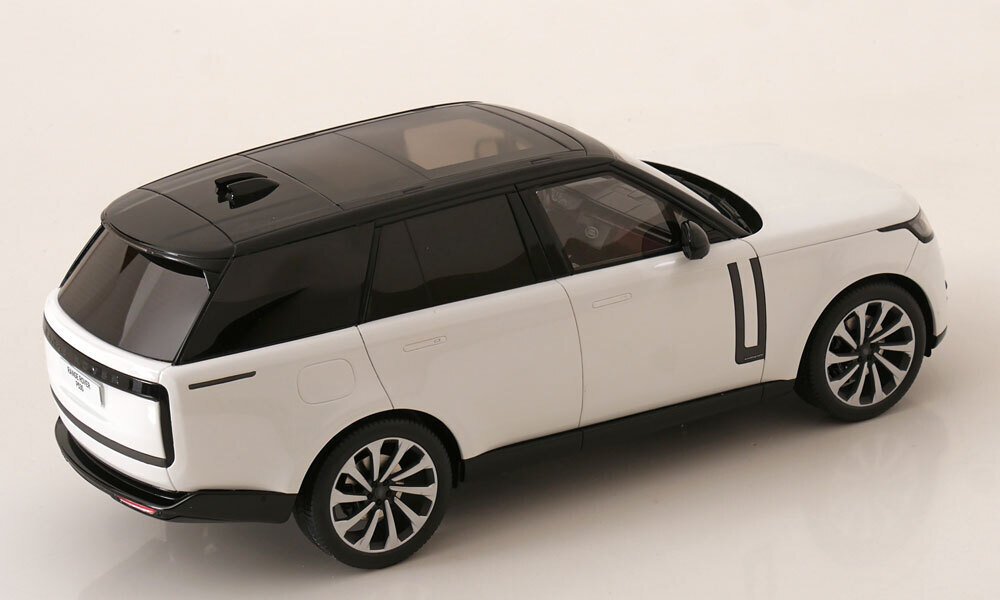 GT Spirit 1:18 - Modell autó - Range Rover P530 Autobiography - 2024 - Fuji wit #1.0