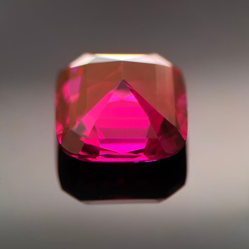 Μωβ, Ροζ Γρανάτης  - 5.68 ct - Antwerp Laboratory for Gemstone Testing (ALGT) #4.3