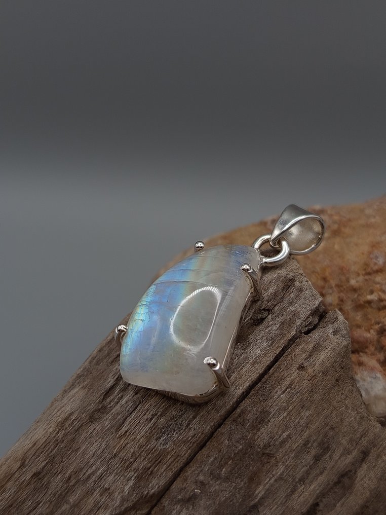 925纯银独一无二的珠宝，配以顶级月光石 - 高度：35毫米 - 宽度：16毫米 - 高度: 35 mm - 宽度: 16 mm- 6.4 g - (1) #2.1