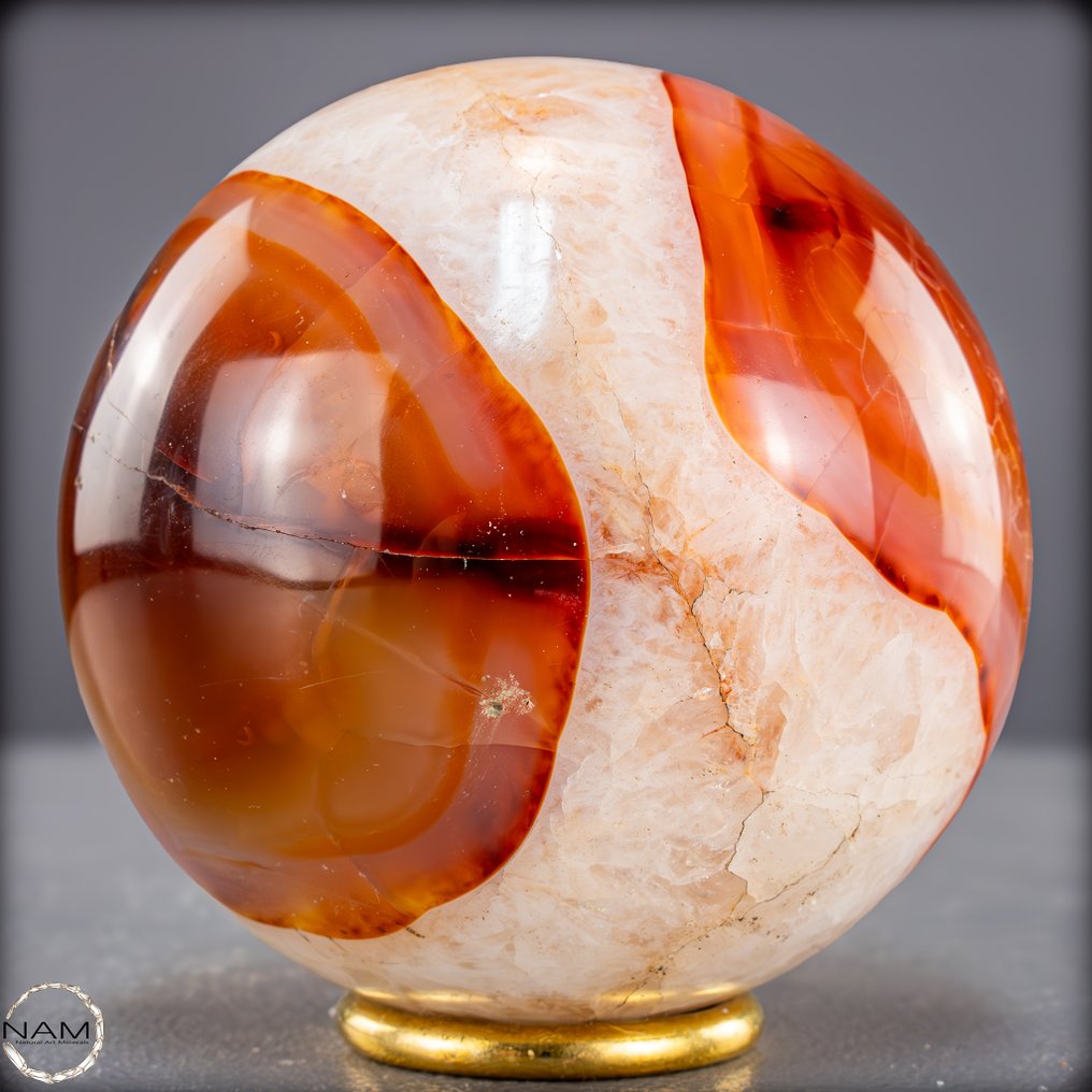 The Heart of the Fire: Carnelian Sphere as a work of nature- 1083.26 g #3.2