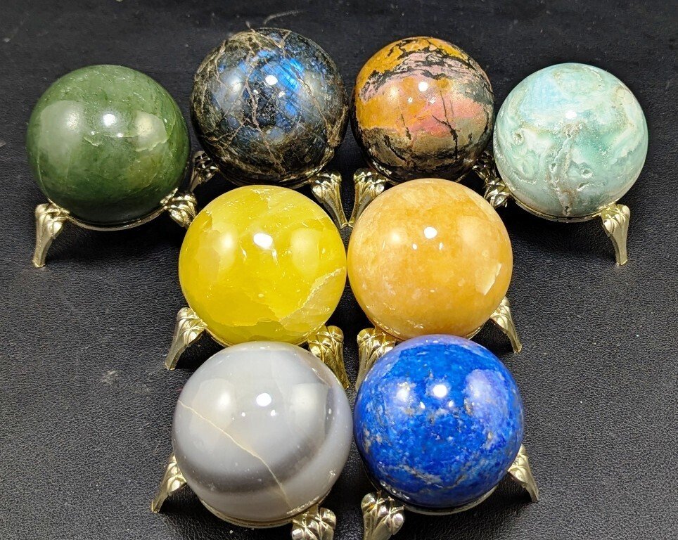 Healing Stones, Lapis, Calcite, Onyx, Aragonite, Labradorite and Nephrite Sphere - Height: 63 mm - Width: 63 mm- 1900 g - (8) #1.0