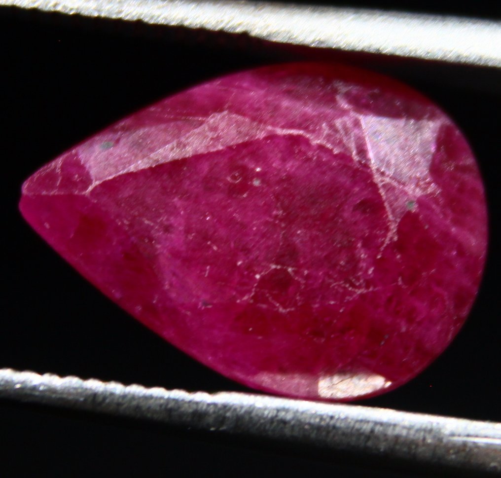 Cts. 3.0 Ruby Faceted - Height: 11 mm - Width: 8 mm- 0.6 g #4.3