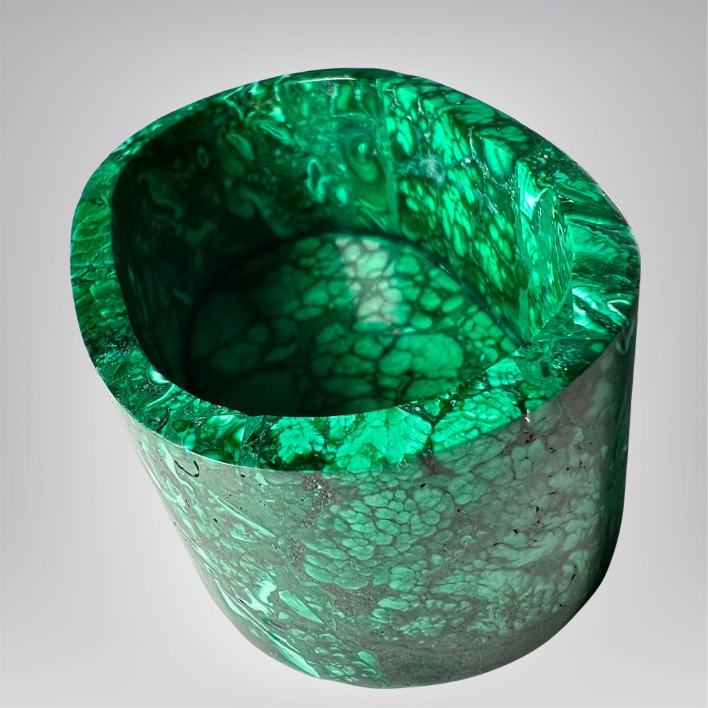 Pudełko z naturalnego malachitu z Konga o najwyższej jakości. pudełko - Wysokość: 40 mm - Szerokość: 80 mm- 260 g - (1) #1.0