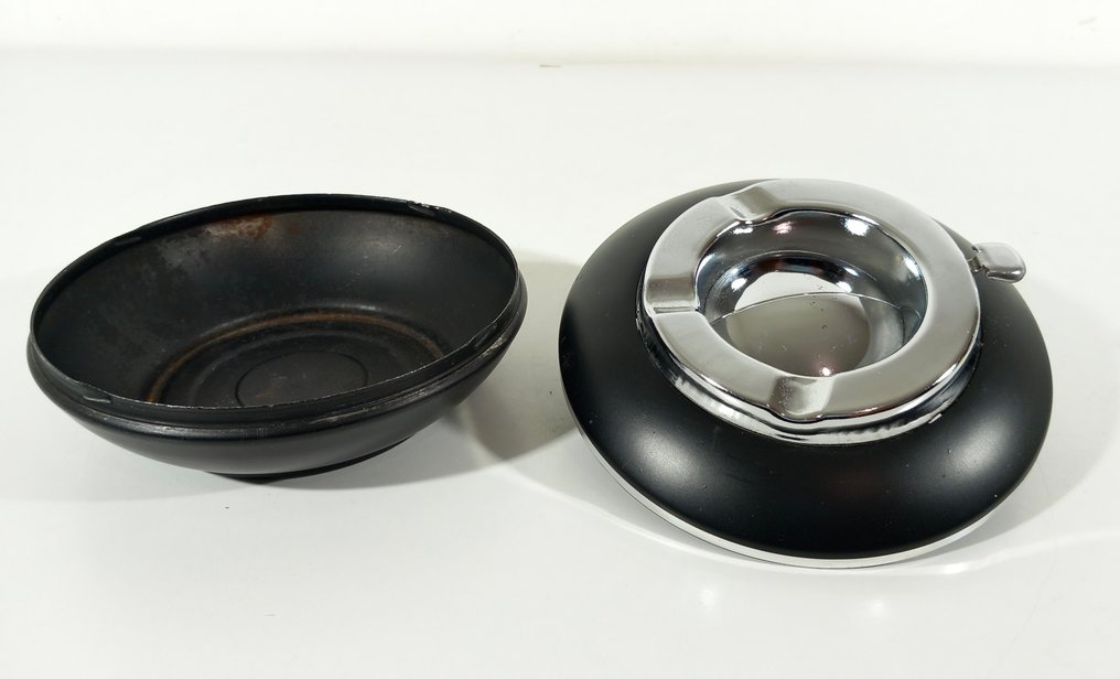 煙灰缸 - Vintage design Space Age "UFO" - 镀铬的钢和铜绿的钢 - 1960年代 #2.1