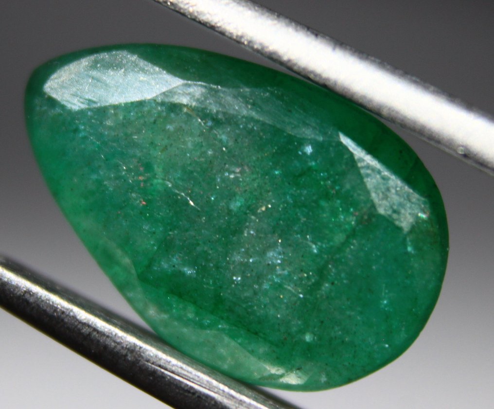 ΔΩΡΕΑΝ ΑΠΟΣΤΟΛΗ Κρ. 4,60 φυσικό σμαράγδι Ζάμπια Πολυδιάστατος - Ύψος: 14 mm - Πλάτος: 8 mm- 0.92 g #1.0