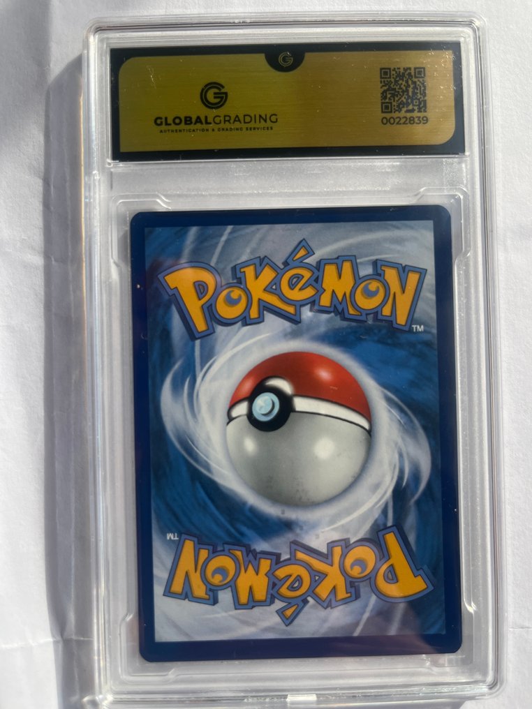 Pokémon - 1 Graded card - Pikachu #085 Full kunst, Alternativ kunst, Promo-kort - GG 10 - Various sets #1.0