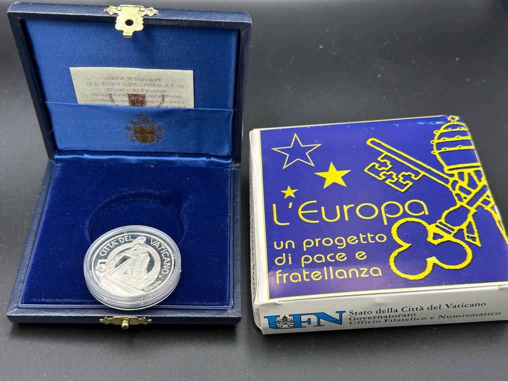 Βατικάνο. 5 Euro 2002 "L'Europa, un Progetto di Pace e Fratellanza" Proof (χωρίς τιμή ασφαλείας) #1.0