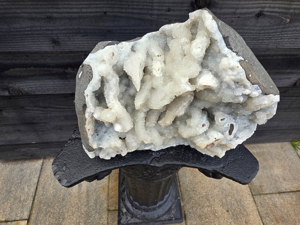 XL Crystal Cluster Corundum - Height: 21.5 cm - Width: 22 cm- 5.64 kg #3.2