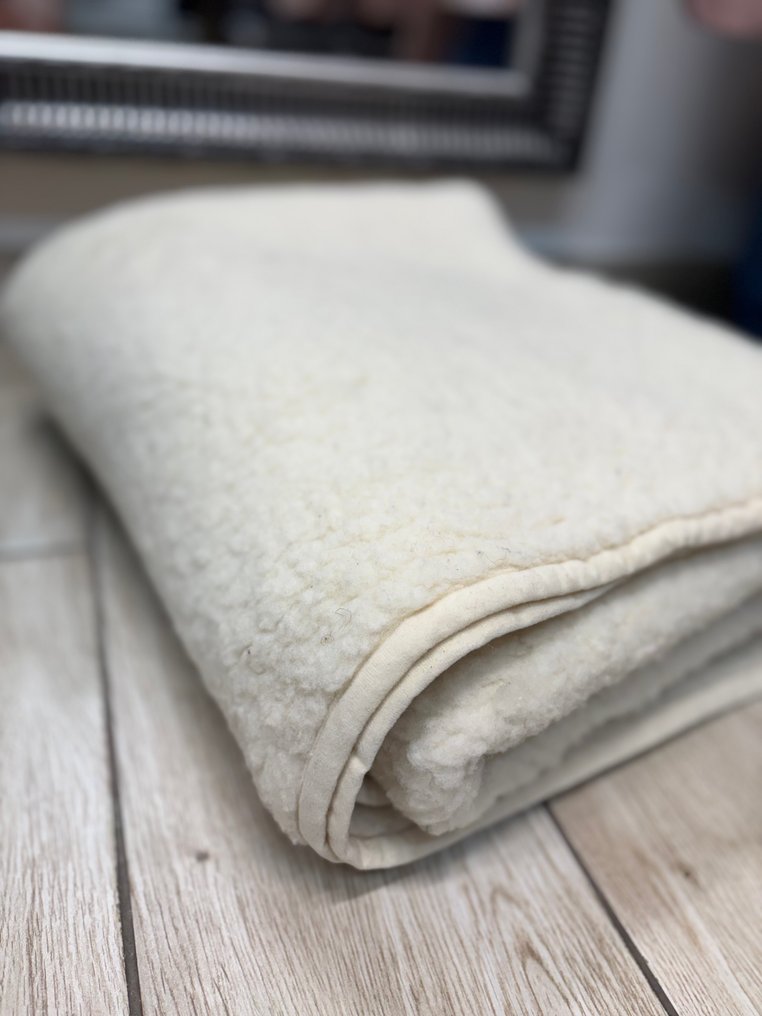 Miltex - Blanket - 190 cm - 150 cm - Blanket 100% live wool #2.1