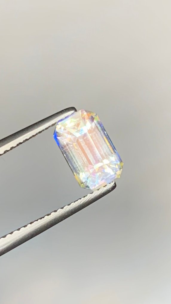 χωρίς τιμή ασφαλείας Colourless, Πολύχρωμο Φεγγαρόπετρα  - 2.21 ct - Διεθνής Ένωση Έγχρωμων Πολύτιμων Λίθων (ICA GemLab) - Λαβραδορίτης - «Ουράνιο Φεγγαρόπετρα» #2.1