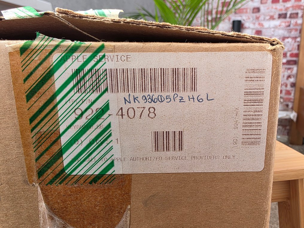 Apple Service USB Keyboard M2452 - New Sealed NOS, Rare - Macintosh - In original sealed box #3.2