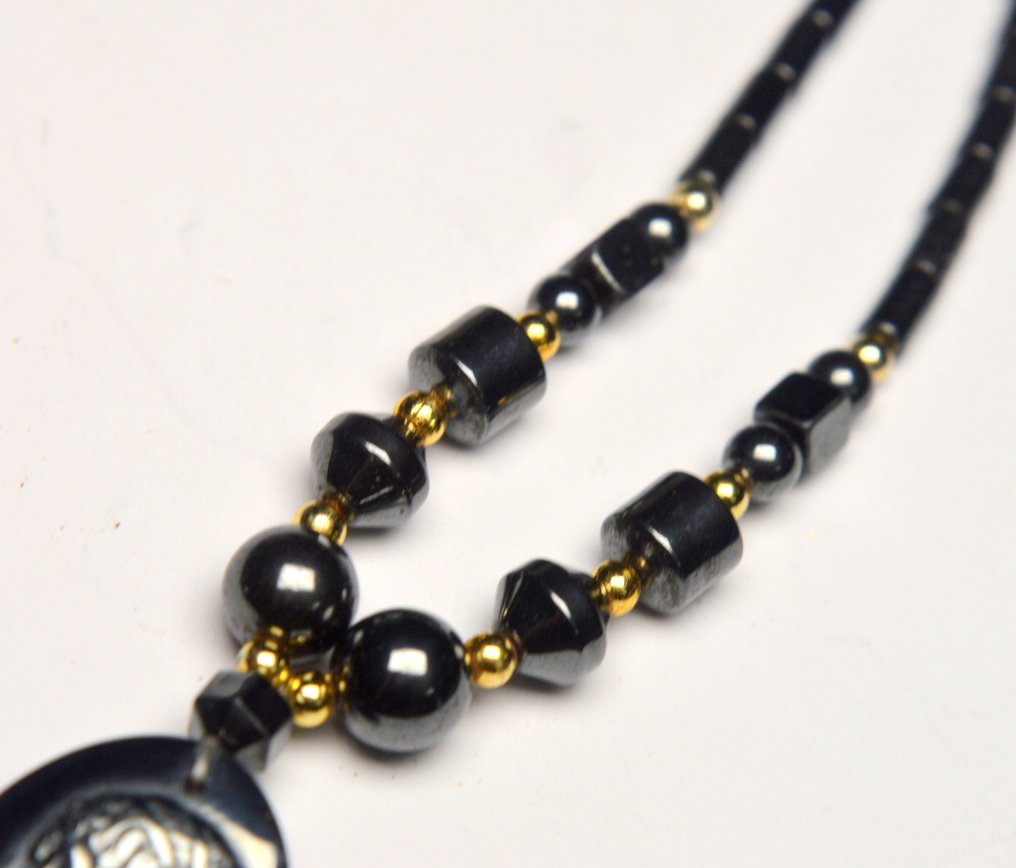 Clack Hematite - λίθος για χαραγμένη καμέο. - Κολιέ #3.2