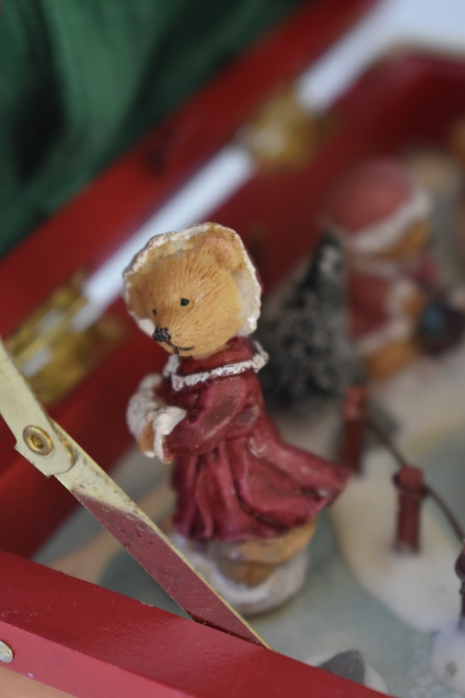 圣诞装饰品 Sankyo - 浪漫的音乐盒/装有圣诞景色的小箱子 - 木, 树脂 #4.3