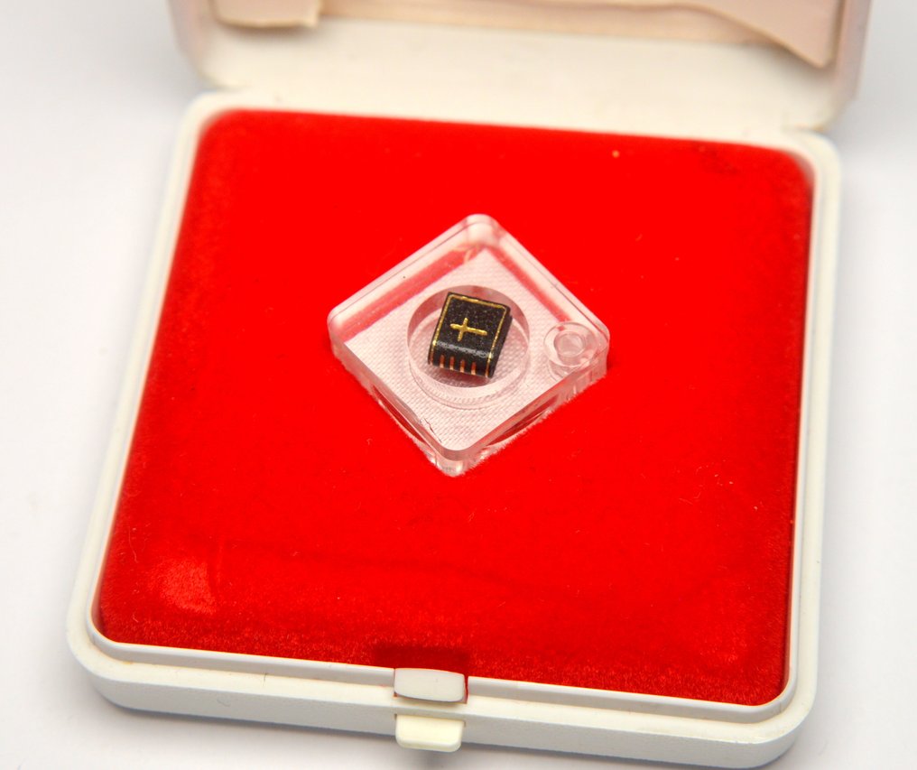 Themed collection - Smallest book in the World #1.0