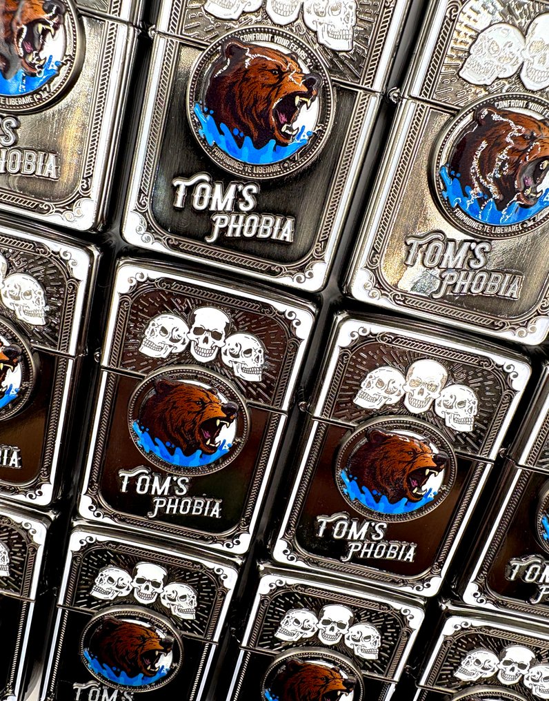 Zippo - Tom's Phobia vol. 3 original Zippo solid copper limited - Ingen mindstepris - Lighter - Messing, Træ, Emalje, Forgyldt #3.2