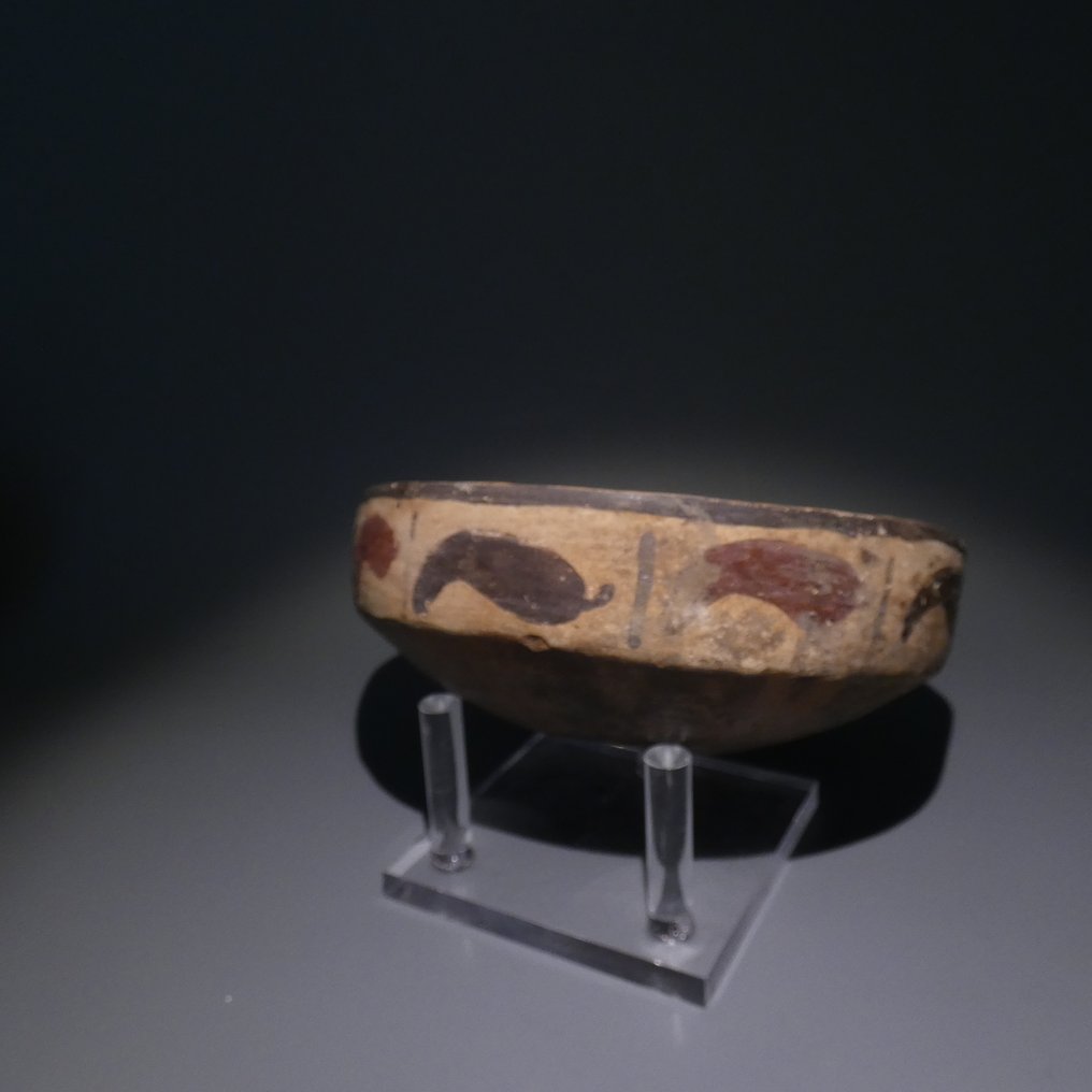 Nazca, Peru Terracotta, 陶器 装饰盘。直径16厘米。公元200年至600年左右。西班牙进口许可证。 #3.2