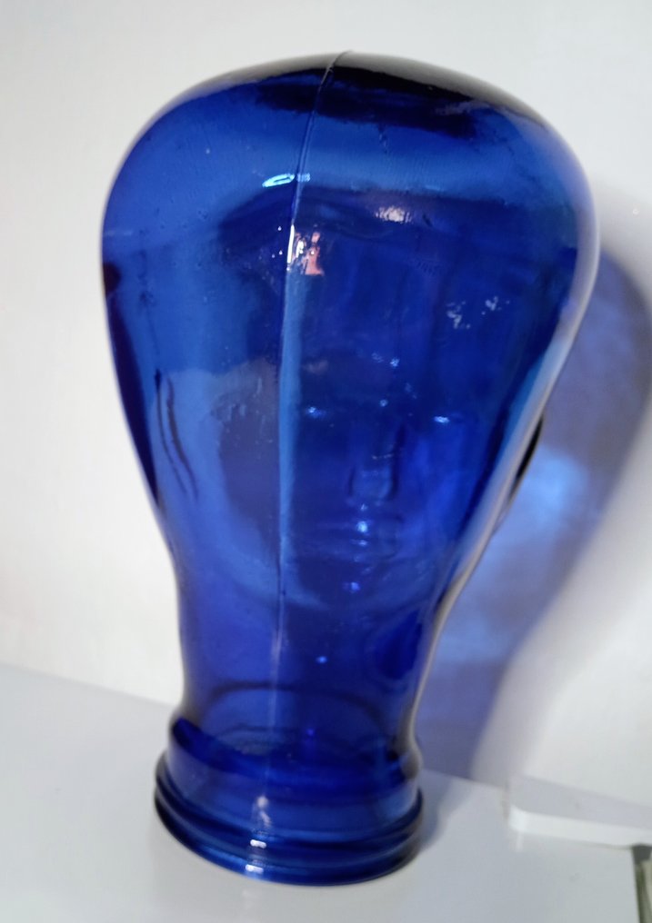Figure - Cobalt-colored glass mannequin head. #4.3