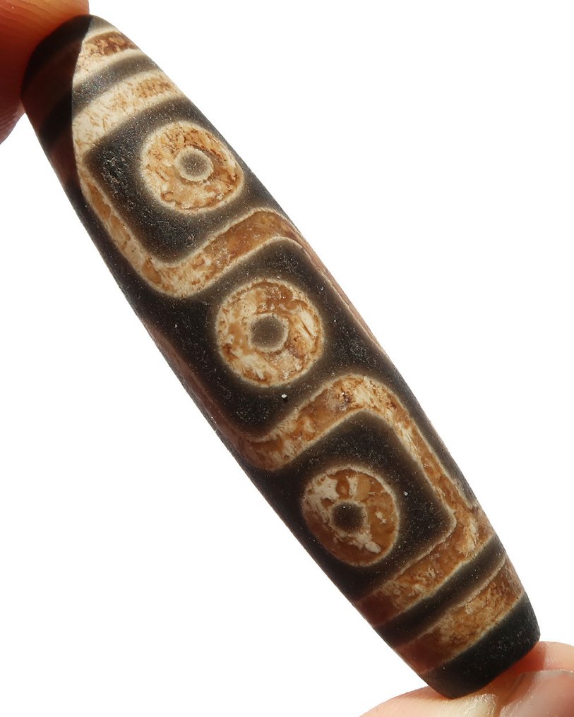 藏族护身符“九眼Dzi之王”：绝对财富与权威 - 護身符 #1.0