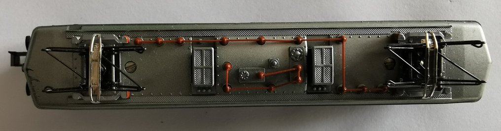 Piko, Minitrix N轨 - 51 2936 00 - 模型火车 (2) - 两台N尺度机车：Piko BR65 蒸汽（损坏）和 Minitrix SBB 电动 11428；二手，外观。 - SBB #2.1