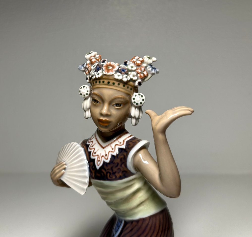 Dahl Jensen Porcelain Company - Szobrocska - Aju Sitra Dancer #1322 First sorting - Porcelán #4.3