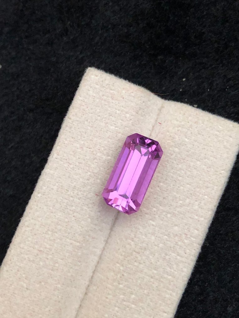 Fără preț de rezervă - 1 pcs Roz Kunzite - 16.35 ct - Asociația internațională de pietre prețioase colorate (ICA GemLab) #1.0