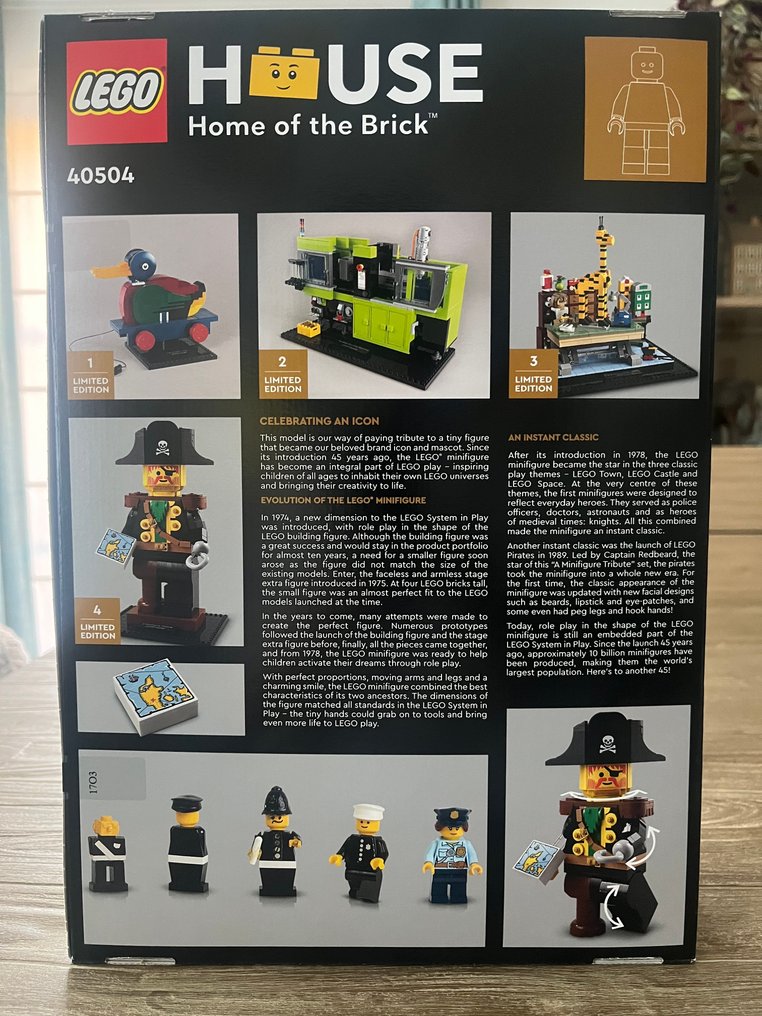 LEGO Set - 40504 - Lego House - A Minifigure Tribute #1.0