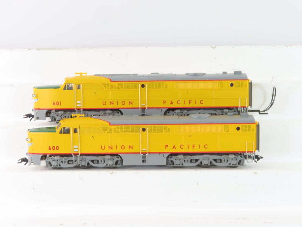Märklin H0轨 - 37610/49610 - 柴油内燃机车 (2) - 2台ALCO PA-1 单位 全声 - Union Pacific Railroad #1.0