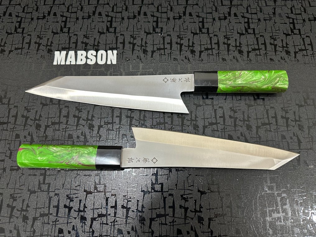 Coltello da cucina - Chef's knife - Coltelli da chef giapponesi in acciaio D2 speciale martellato. - Impugnatura ergonomica in resina multicolore - Giappone #1.0