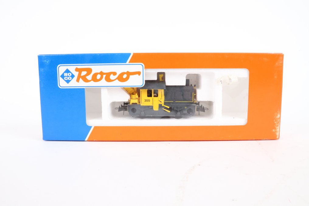 Roco H0轨 - 43678 - 柴油内燃机车 (1) - Sik 355 配备 Hiab 起重机 - NS #1.0