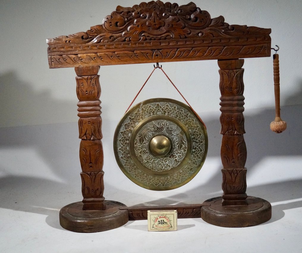 gong - Indonesia - 1900-luku #1.0