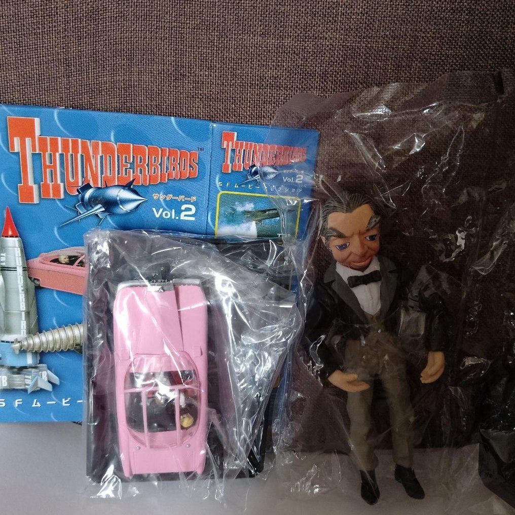 Konami 1:144 - 模型汽车 (2) - Thunderbirds Vol.2 — Aloysius Parker & FAB 1 - 日本科幻电影精选 #1.0