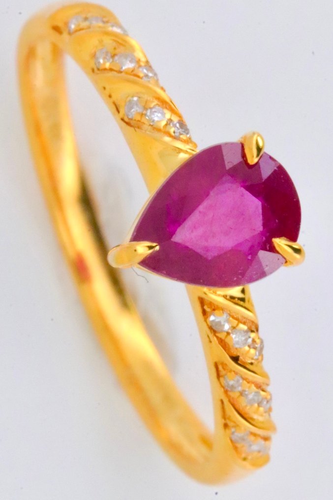 No Reserve Price - Ring - 14 kt. Yellow gold Ruby - Diamond #1.0