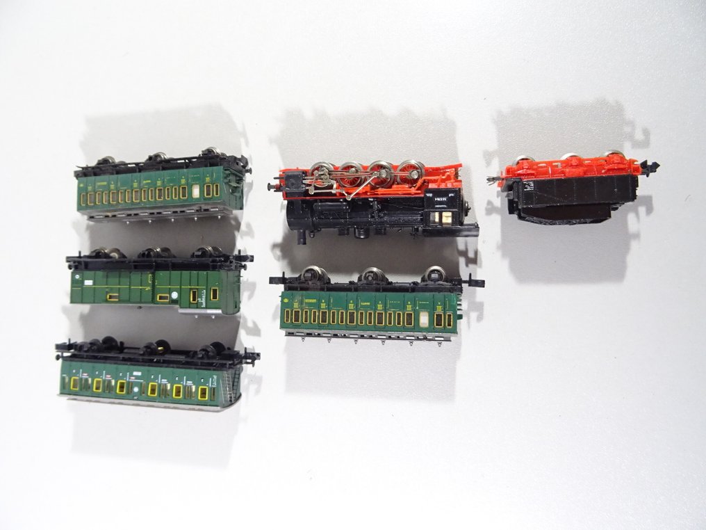 Fleischmann, Piko N轨 - 带煤水车的蒸汽机车 (5) - 蒸汽机车,驾驶室端 BR 55 3784 及 4 辆近距离运输车 #2.1