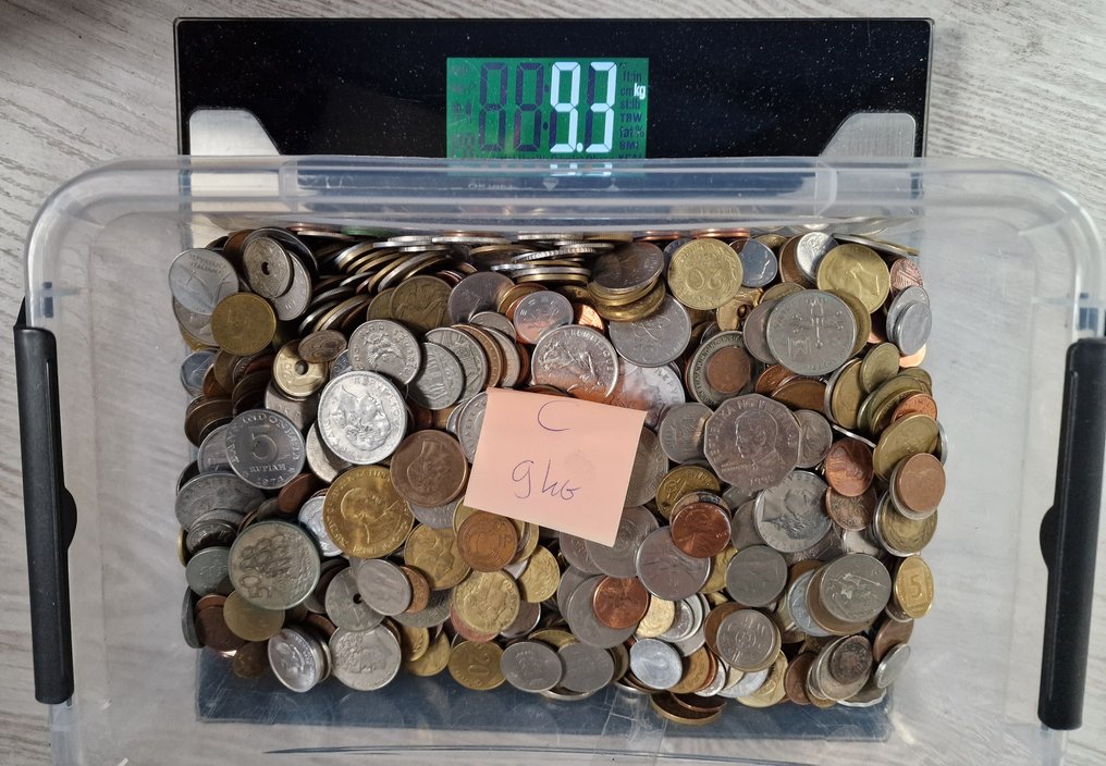 世界. 9 kilo nette Wereldmix 1900-2000  (没有保留价) #1.0